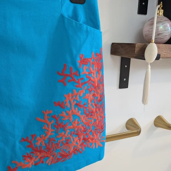 Lilly Pulitzer Blue Pencil Mini Skirt Sz 10. - Picture 2 of 8